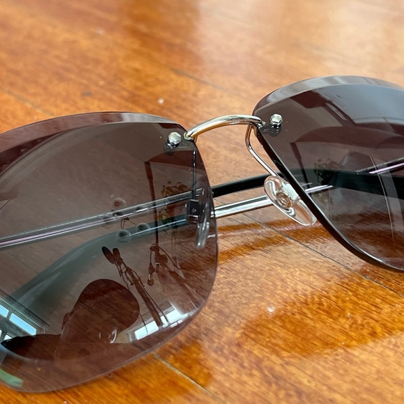 Chanel sunglasses, color gray gradient silver. - Picture 2 of 9